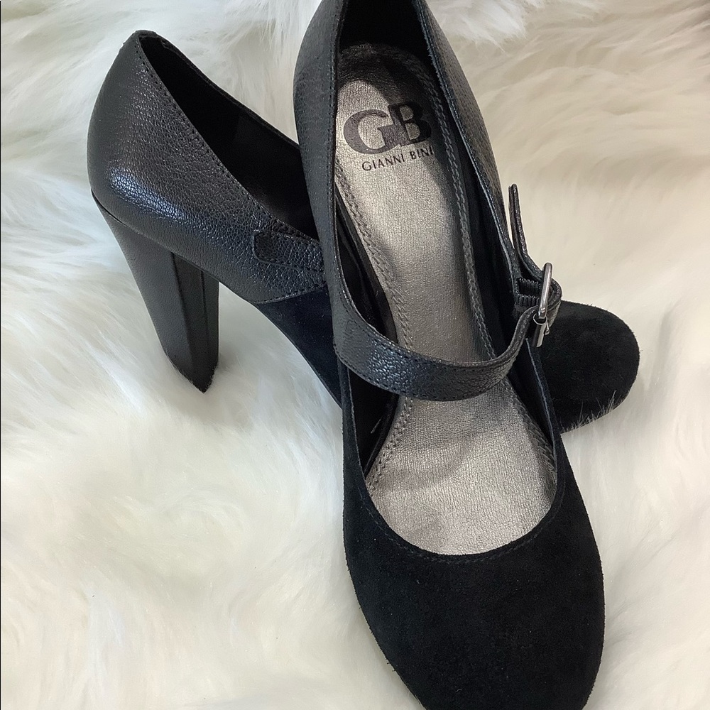 NIB👠Giani Bernini Suede & Leather Pump